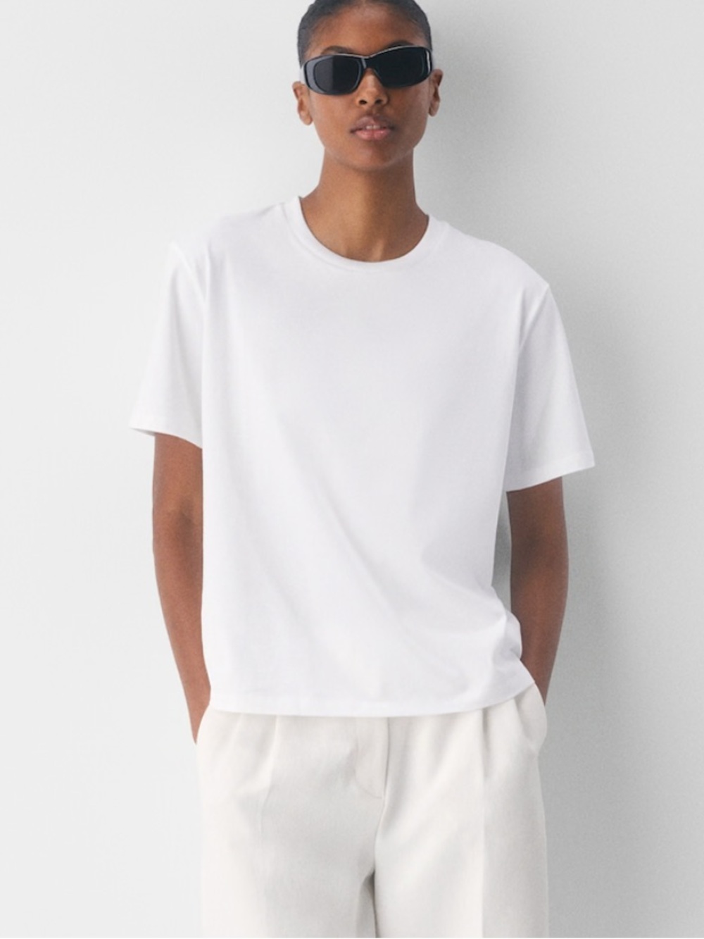 Aritzia Tshirt